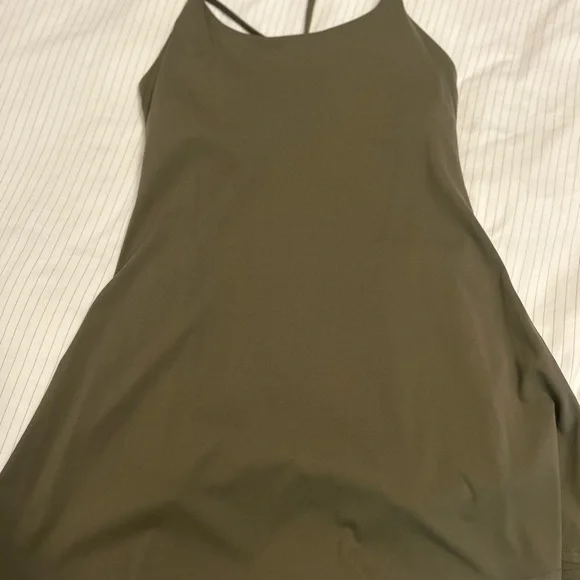 Halara active dress - Picture 2 of 6
